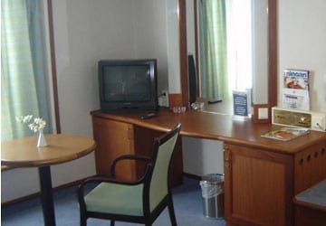 grimaldi_lines_ikarus_palace_cabin_lounge_area