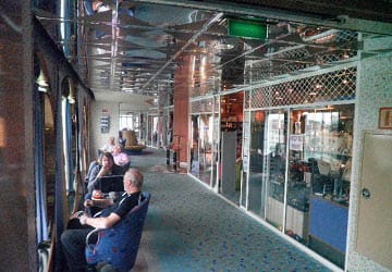 grimaldi_lines_ikarus_palace_shopping_area