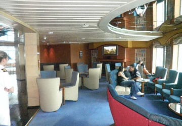 grimaldi_lines_ikarus_palace_tv_lounge