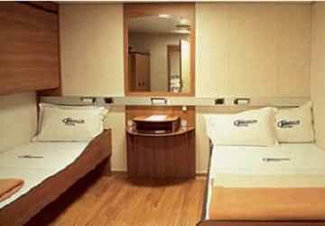 grimaldi_lines_sorrento_3_bed_disabillity_cabin